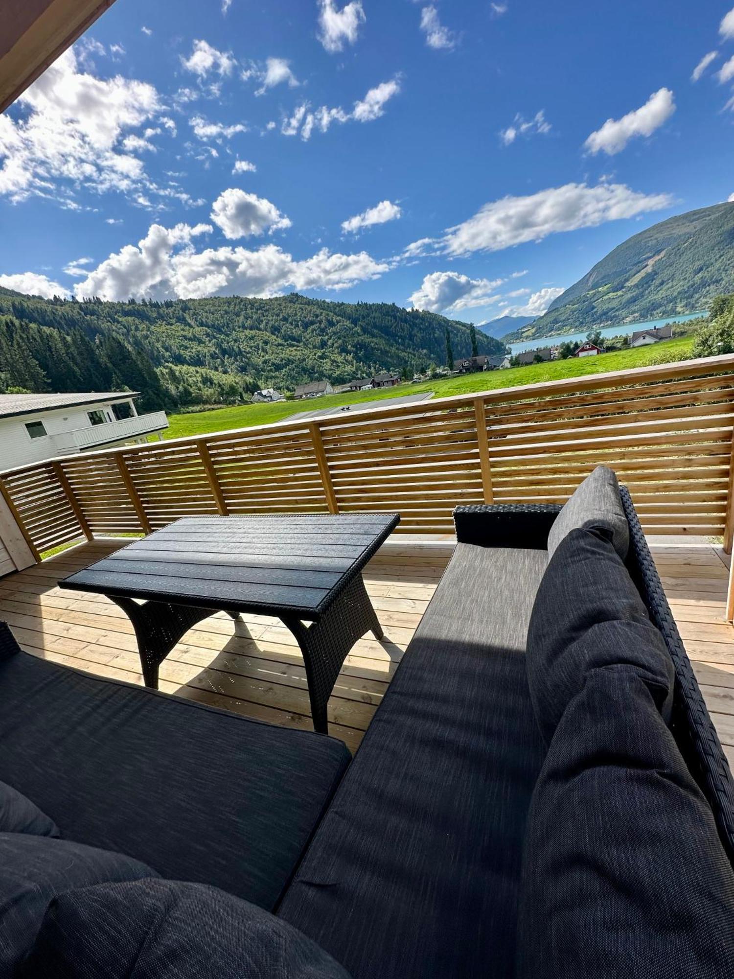 Loen Panorama Lägenhet Stryn Exteriör bild